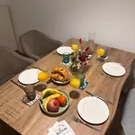 Daire Luxus I Wohnkueche I Garten I Terrasse I Parkplatz Fürth